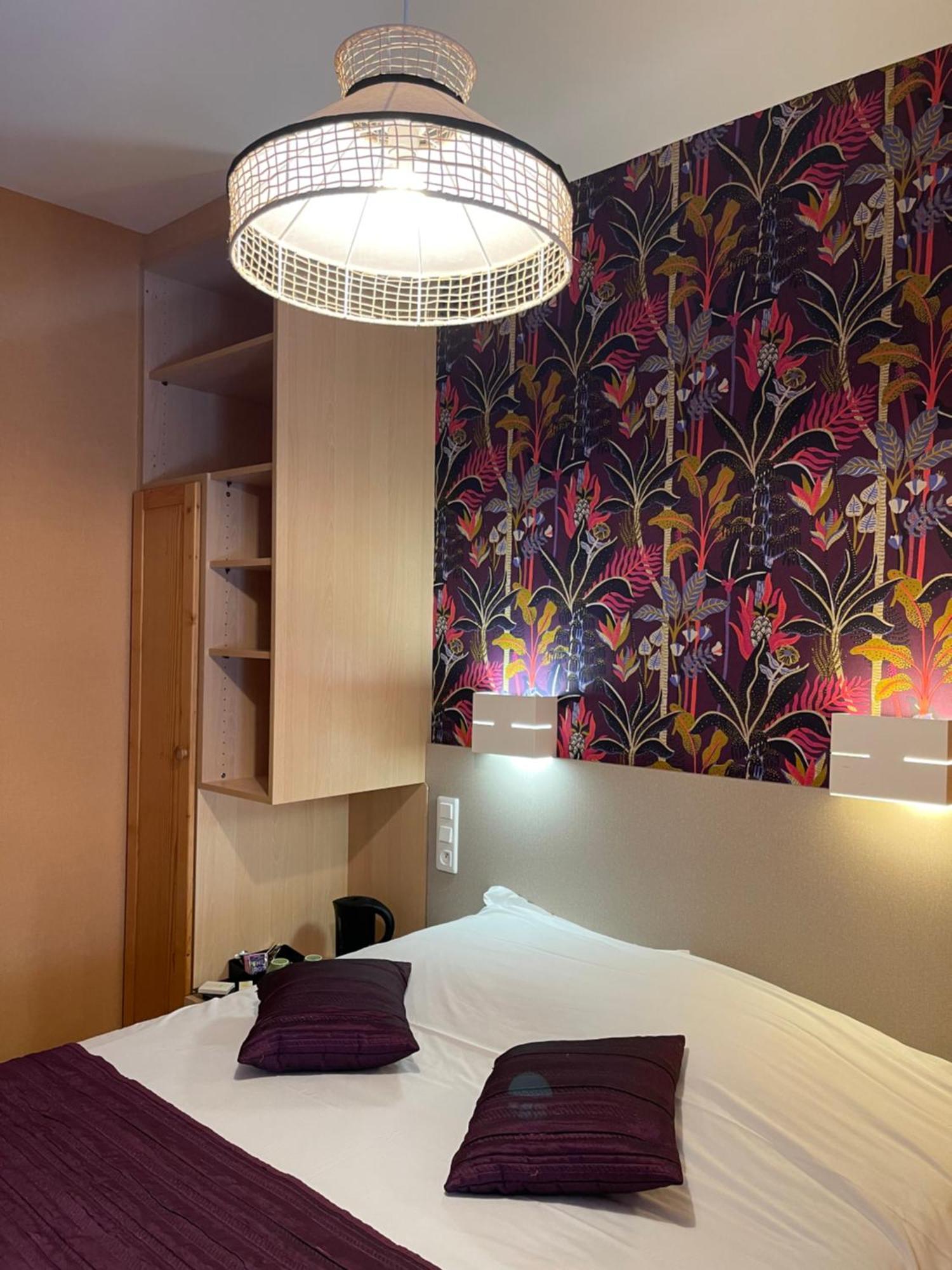 Logis Hotel Restaurant Cazes Arazat Laissac Dış mekan fotoğraf