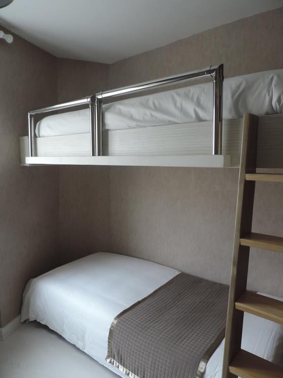 Logis Hotel Restaurant Cazes Arazat Laissac Dış mekan fotoğraf