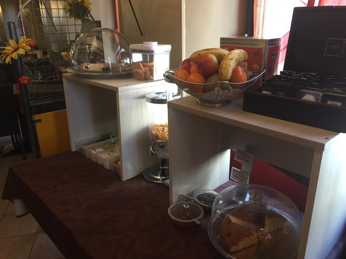 Logis Hotel Restaurant Cazes Arazat Laissac Dış mekan fotoğraf