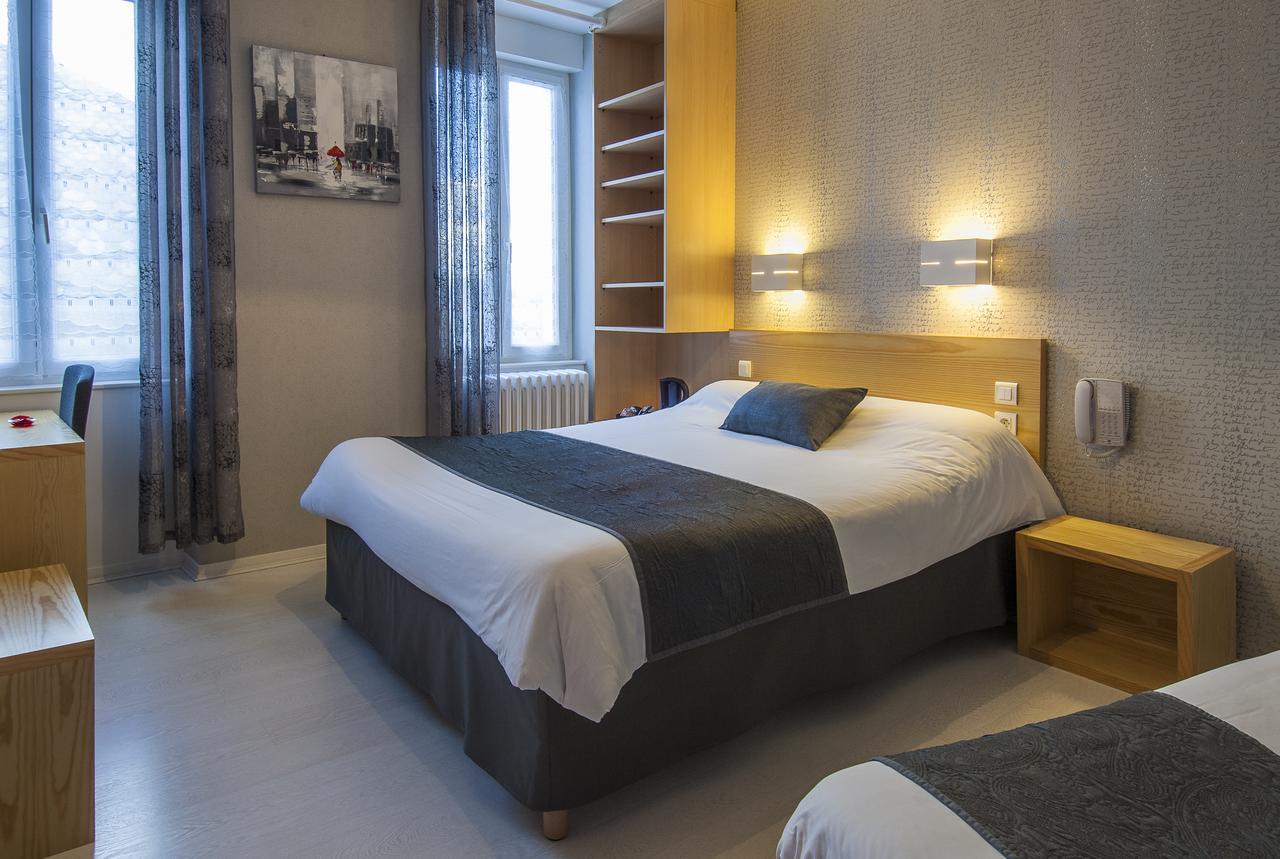 Logis Hotel Restaurant Cazes Arazat Laissac Dış mekan fotoğraf