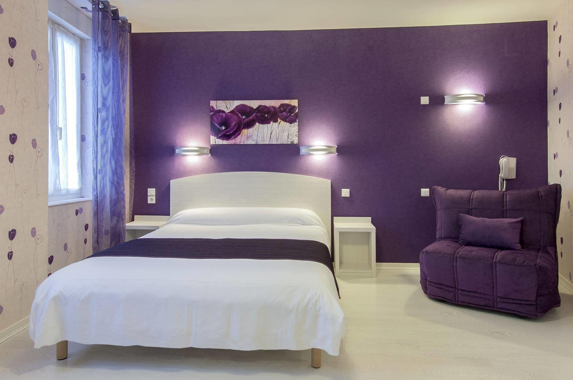 Logis Hotel Restaurant Cazes Arazat Laissac Dış mekan fotoğraf